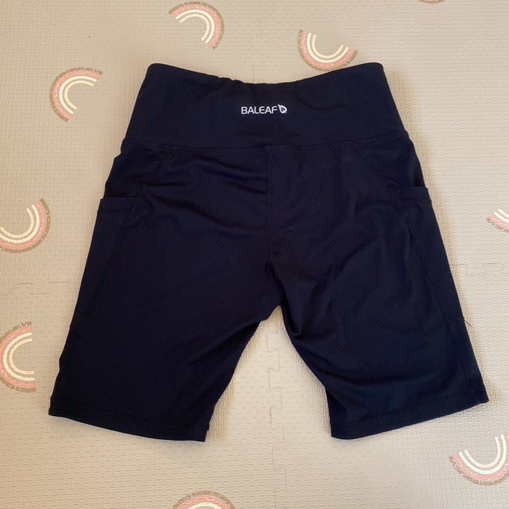 Baleaf 7” Inseam Bike Shorts Size Small